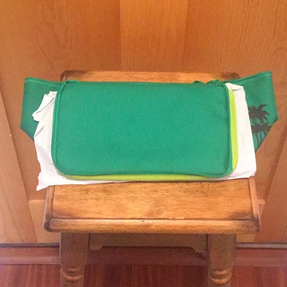 Trader Joe’s Insulated Mini Tote - Picture 7 of 7